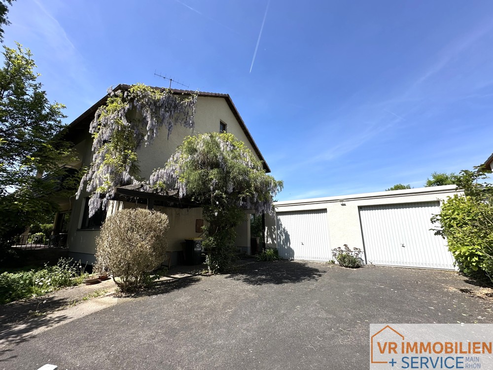 Ihr Eigenheim im Grünen- Wohnhaus mit Doppelgarage und Garten in 97616 Bad Neustadt/S.