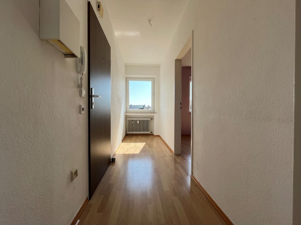 Dülken: 2-Zimmer Eigentumswohnung im 3. Obergeschoss mit Sonnenloggia ohne eigenen Stellplatz