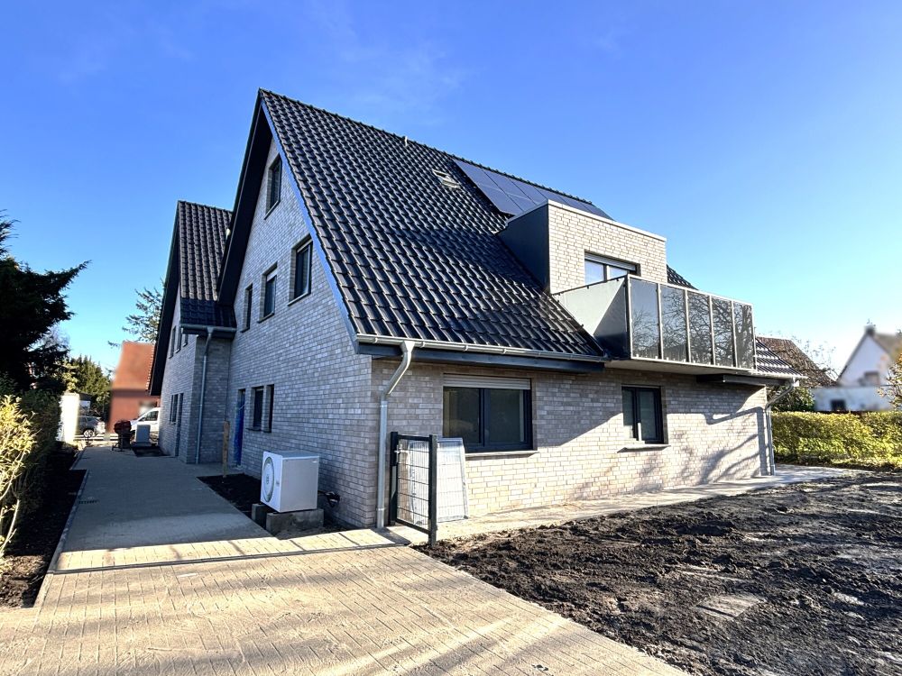 Wohnvergnügen satt! Moderne Dachgeschosswohnung im Doppelhaus in Nordwalde (2)