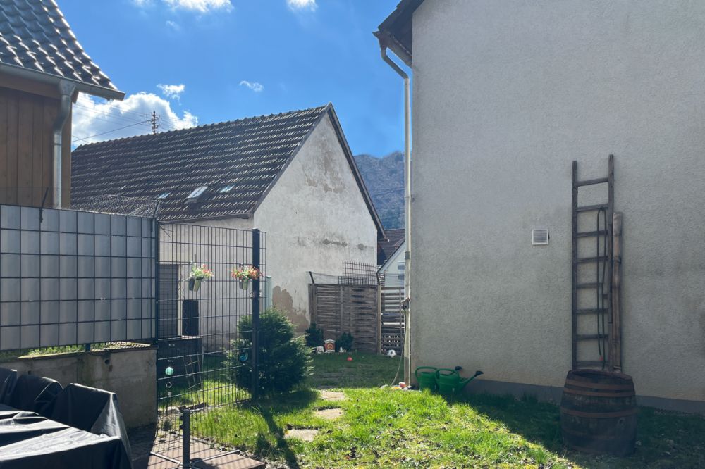 Modernisiertes Familiennest mit Potenzial – Wohnen & Erweitern in Faulbach