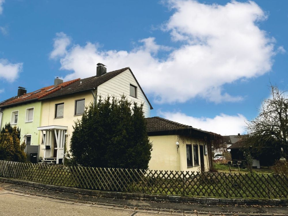 Ideal für die junge Familie - Reihenendhaus in Neusitz! (2)