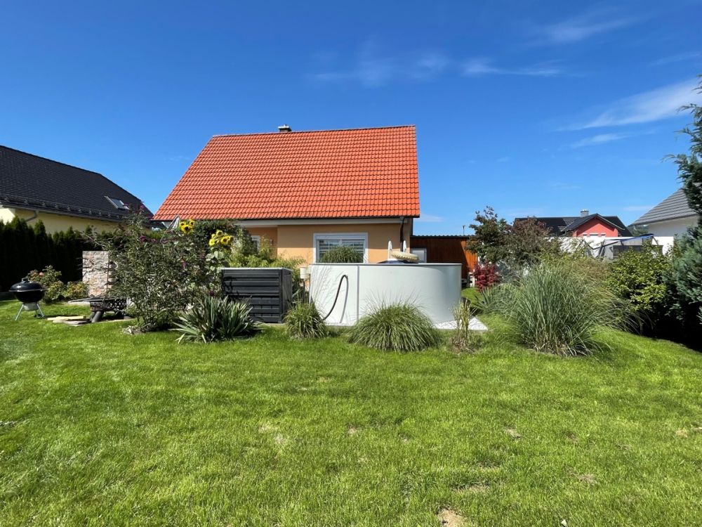 Wohnhaus in Kulmain - tolle Gelegenheit für Familien, die ein Zuhause mit schönem Garten suchen!