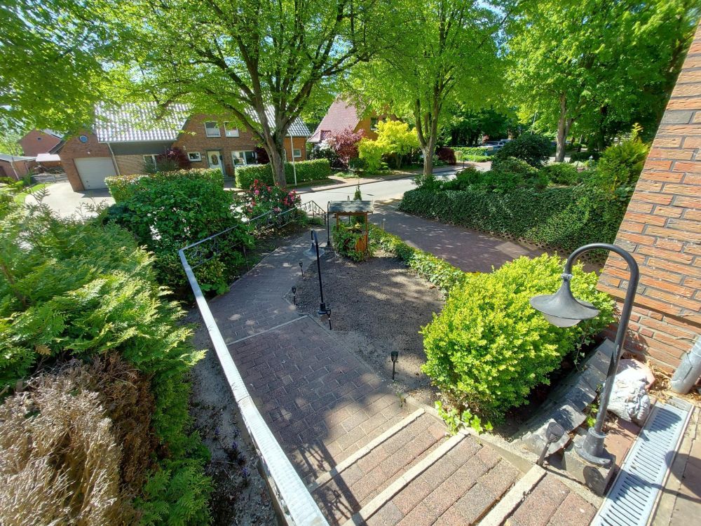 Aufgang rechte Seite