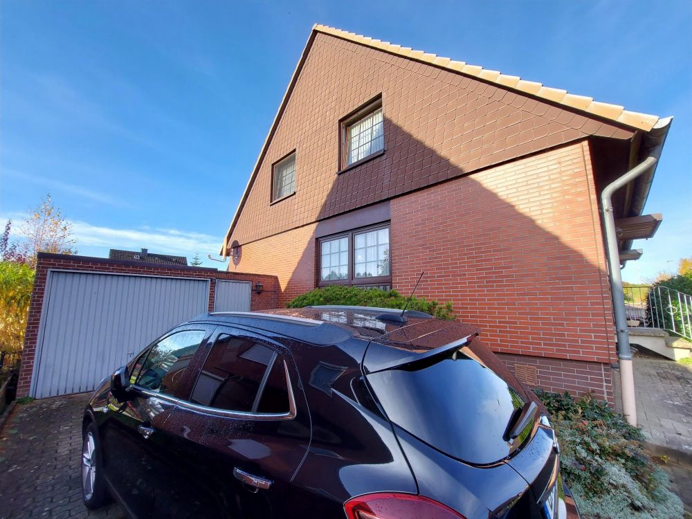 linke Giebelseite der DHH