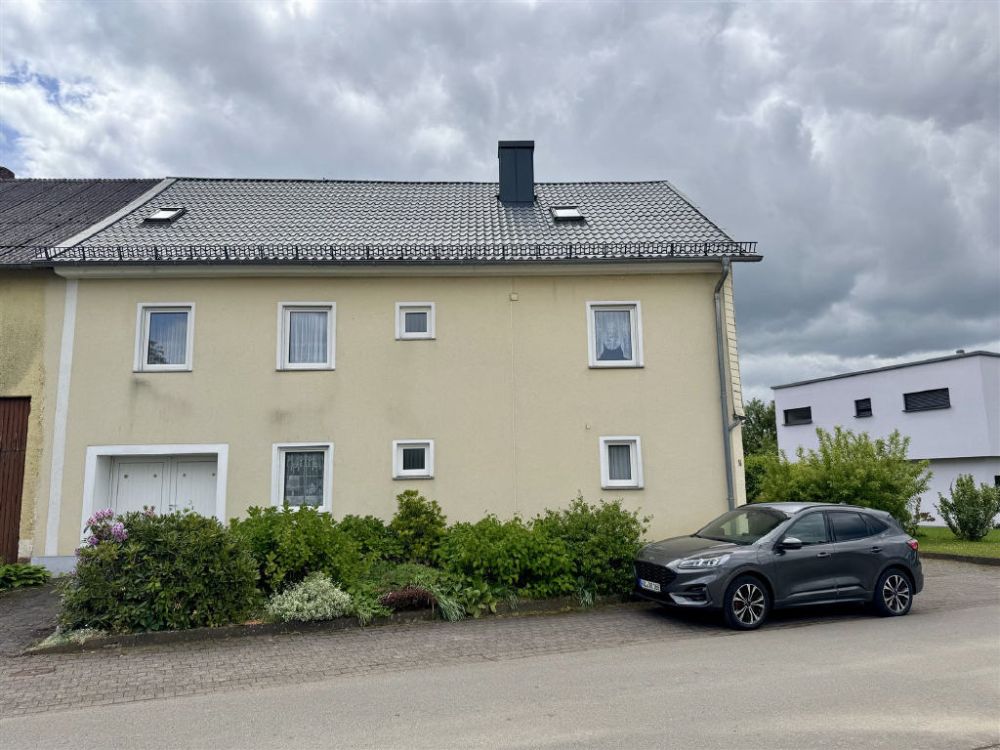 Sehr schön modernisiertes Wohnhaus in ruhiger Lage