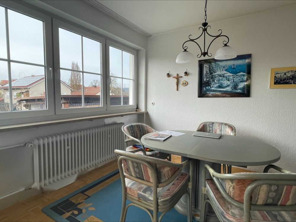 Zweifamilienhaus in ruhiger Wohnsiedlung in Erbendorf zu Verkaufen!