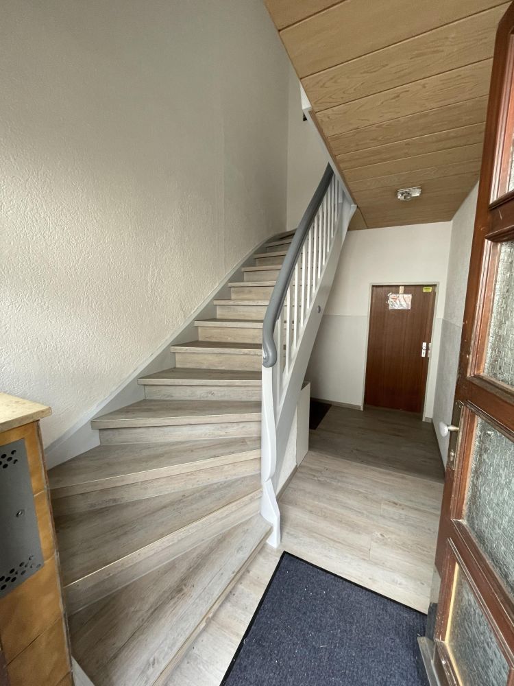 5-FAMILIEN-HAUS - VOLL VERMIETET