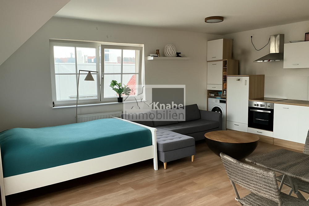 Helles, minimalistisches Apartment mit Pflanzen