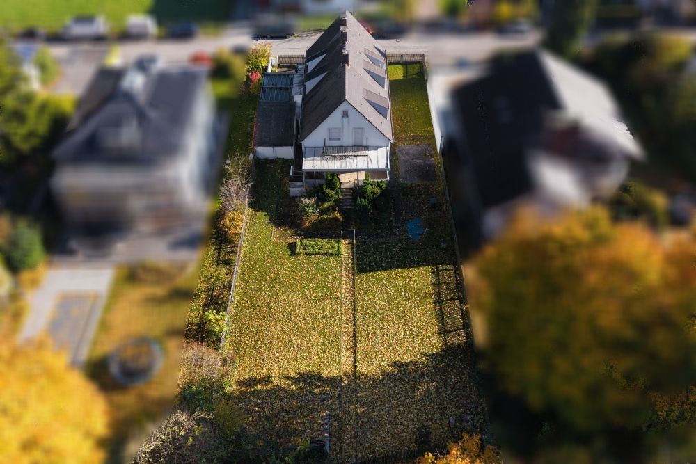 Grundstück mit Altbestand