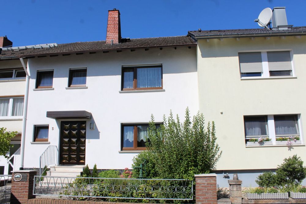 Kelkheim-Fischbach
Schönes Reihenmittelhaus in guter Lage
