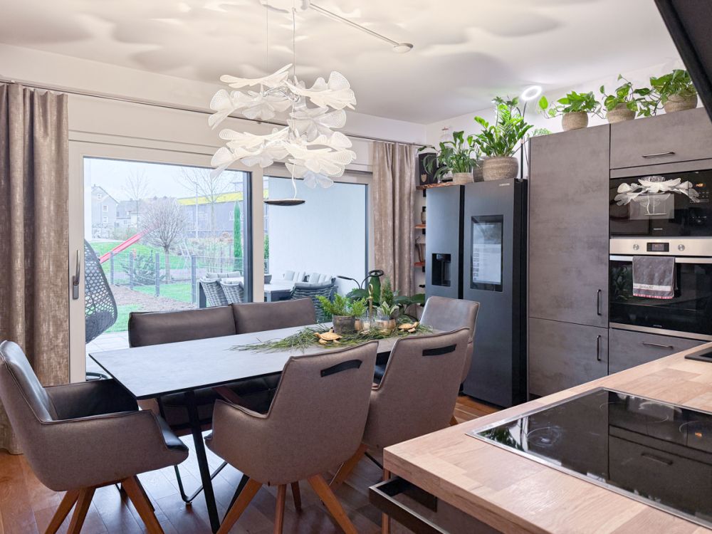 Moderne 2-Zimmer-Wohnung mit Garten, Einbauküche in Weiden zu vermieten! (2)