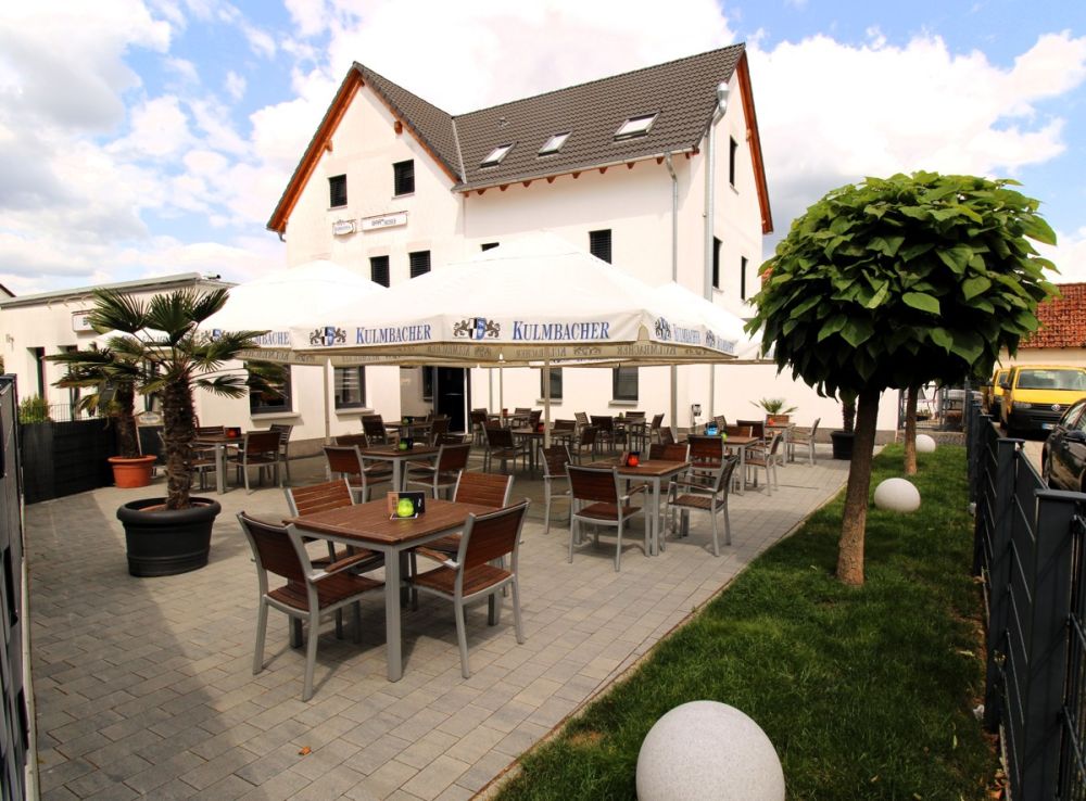 Ideal, um Wohnen und Arbeit zu verbinden: Top saniertes Wohn- und Geschäftshaus in Allersberg!