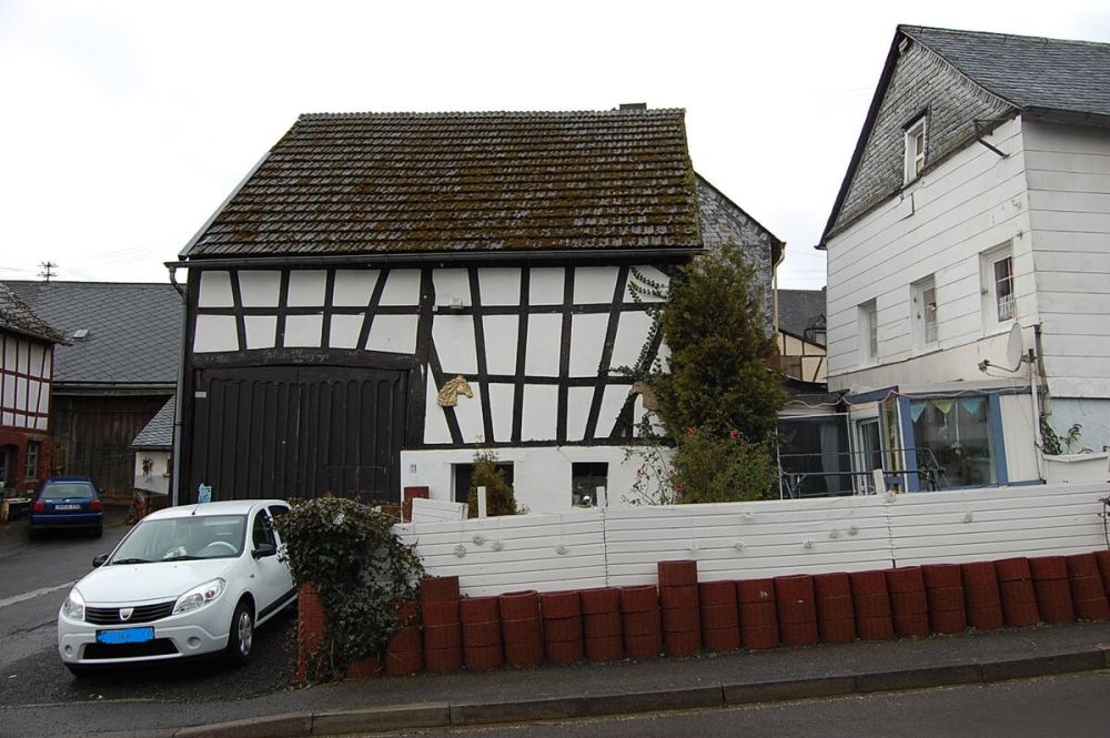 Straßenansicht, Scheune