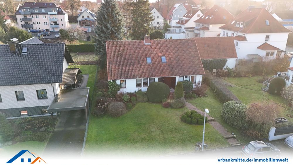 Straßenansicht - Drohnenbild