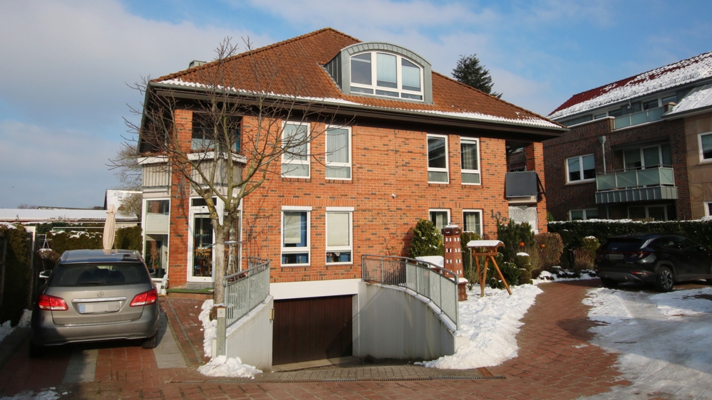 Gepflegte 2-Zimmer-Eigentumswohnung im Obergeschoss mit Loggia im Zentrum von Bad Zwischenahn (2)