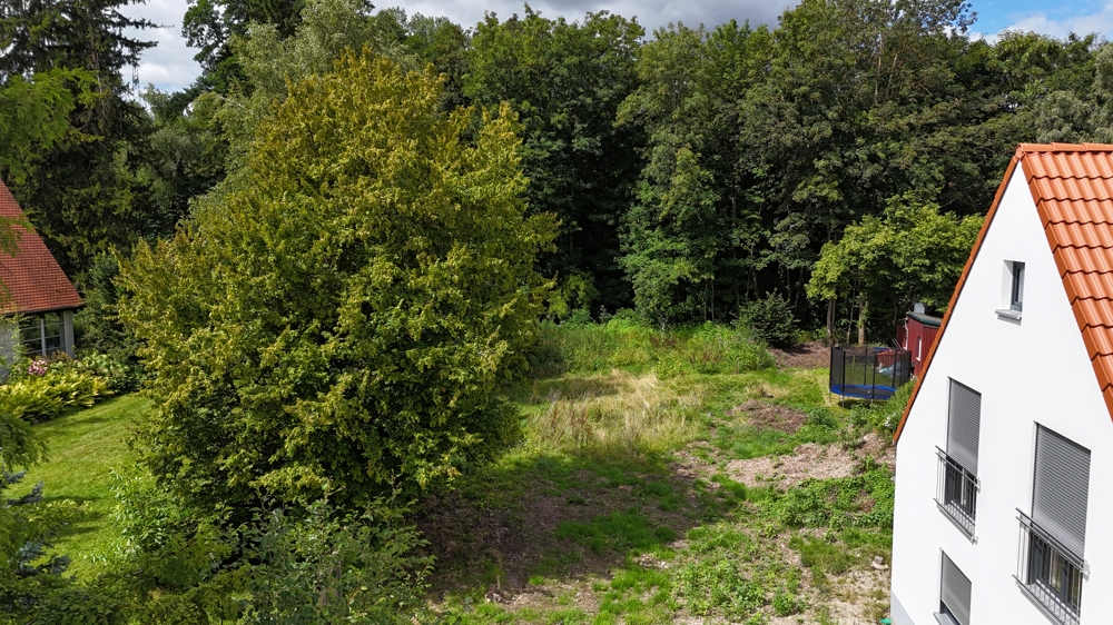Idyllisches Grundstück in ruhiger, grüner Lage