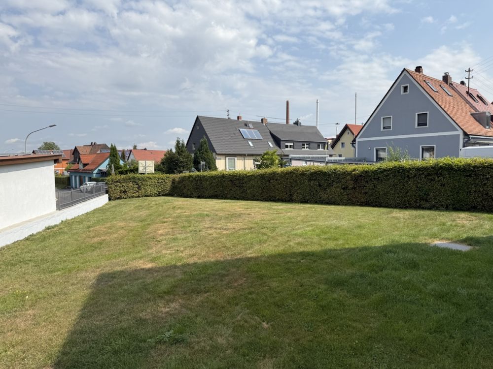 Renovierungsbedürftiges Wohnhaus mit Garage in Mitterteich!