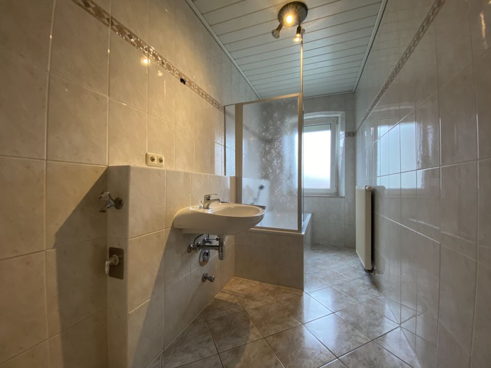 Sehr schöne 2-Zimmer-Wohnung in zentrumsnaher Lage in Weiden zu vermieten!