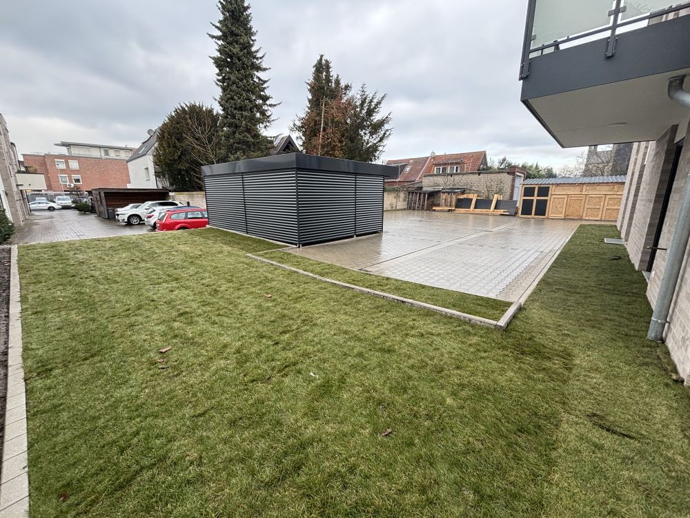 Mit Garten und 2 Stellplätzen!
hochwertige 3-Zimmer Mietwohnung
in zentraler Lage von Rheine! (2)