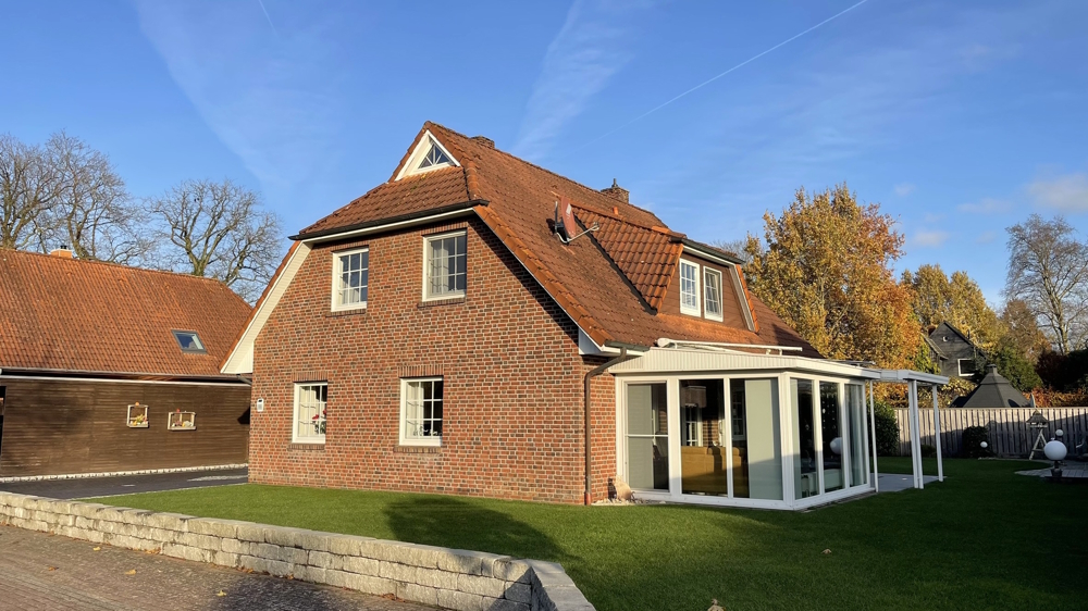 Attraktives EFH mit Wintergarten, Nebengebäude und großzügigem Garten in zentraler Lage von Edewecht