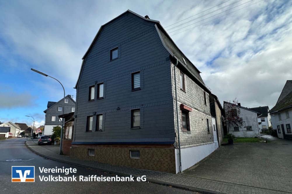 Einfamilienhaus mit Scheune und schönem Garten! (2)