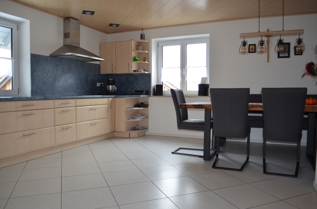 Küche / Esszimmer OG