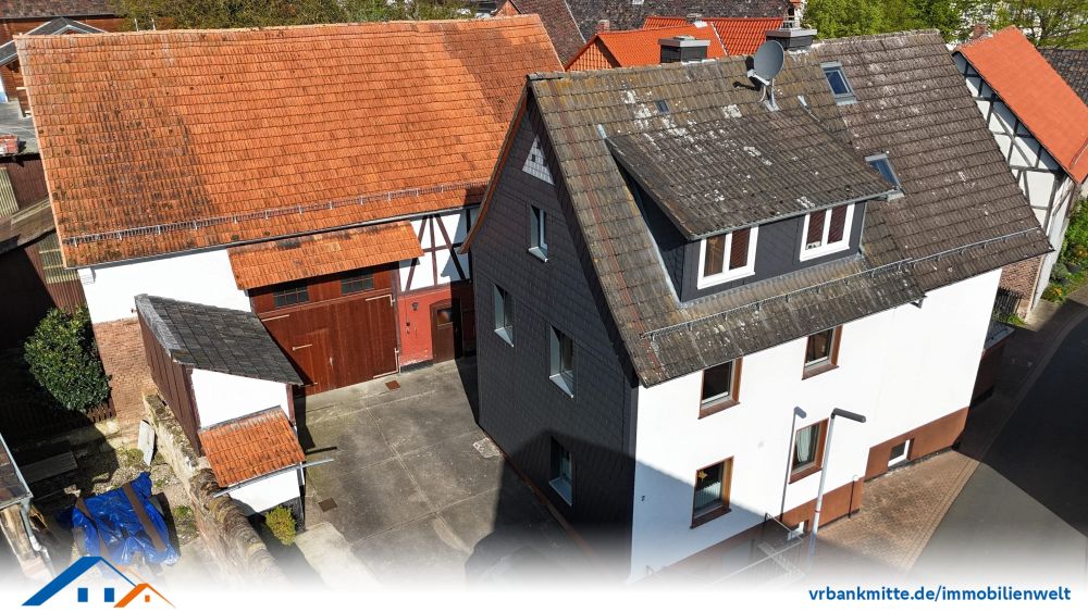 Charmantes Wohnhaus mit großzügigem Grundstück und vielseitiger Scheune