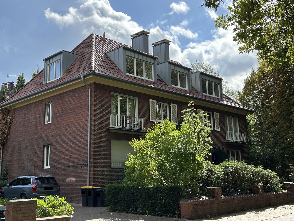 Design trifft Lage: Hochwertige Mansardenwohnung im begehrten Schlachthofviertel! (2)