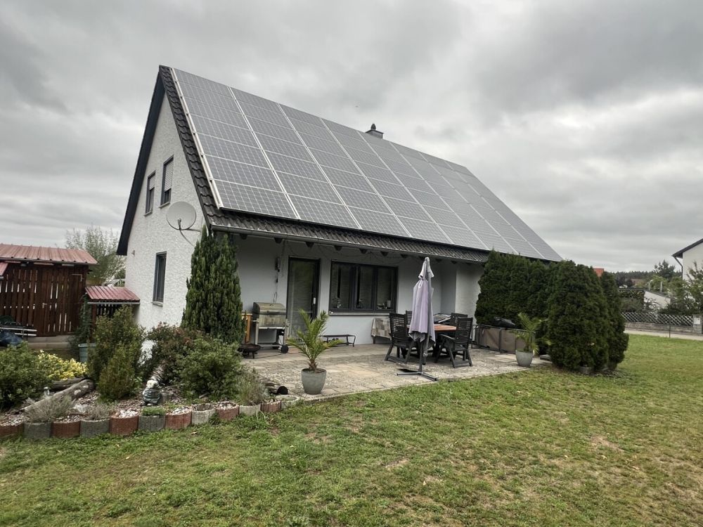 Großzügiges Einfamilienhaus mit großem Garten - gepflegtes Wohnen für die ganze Familie! (2)