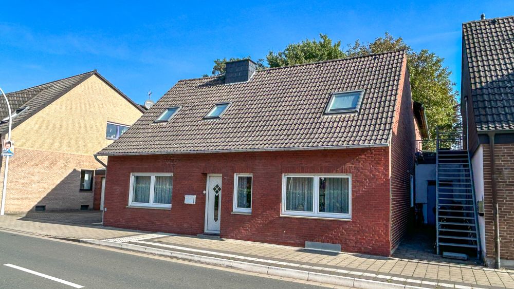 Jede Menge Möglichkeiten...
Wohnhaus mit tollem Gesamtkonzept im Zentrum von Emsdetten (2)