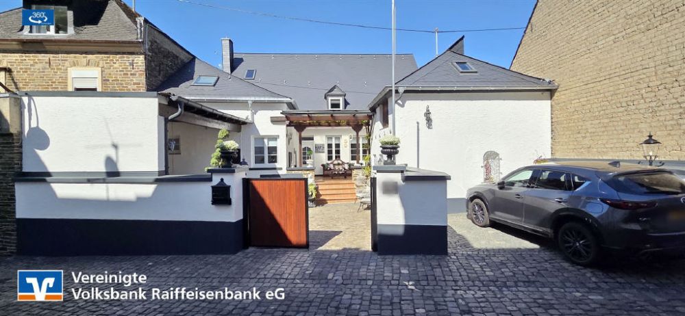 Ehemaliges  Weingut mit Charme! Hochwertig u. umfassend modernisiert!