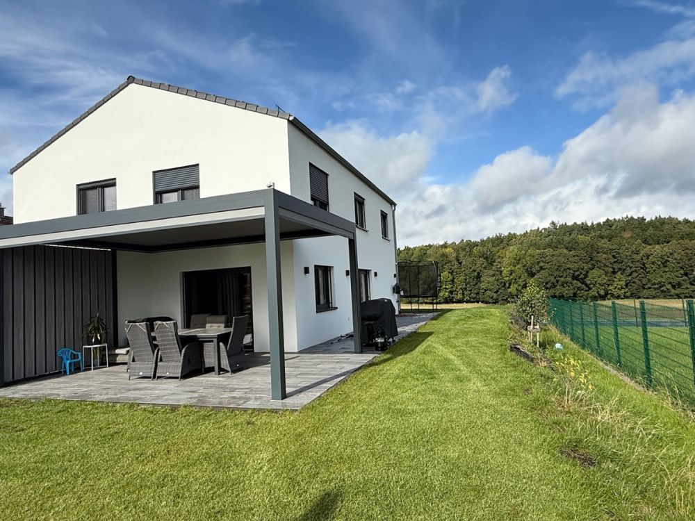 Möchten Sie neu bauen? Warum nicht gleich kaufen?  Wunderschönes Einfamilienhaus in Kirchenthumbach