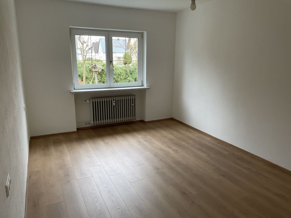 Sanierte Erdgeschosswohnung mit Terrasse und Garten zu vermieten!