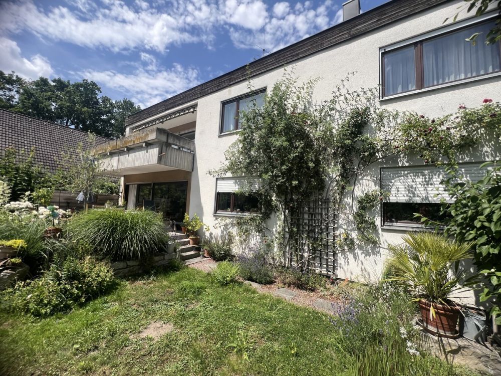 Hier haben Sie viel Platz und Ruhe für die große Familie oder zwei Generationen!