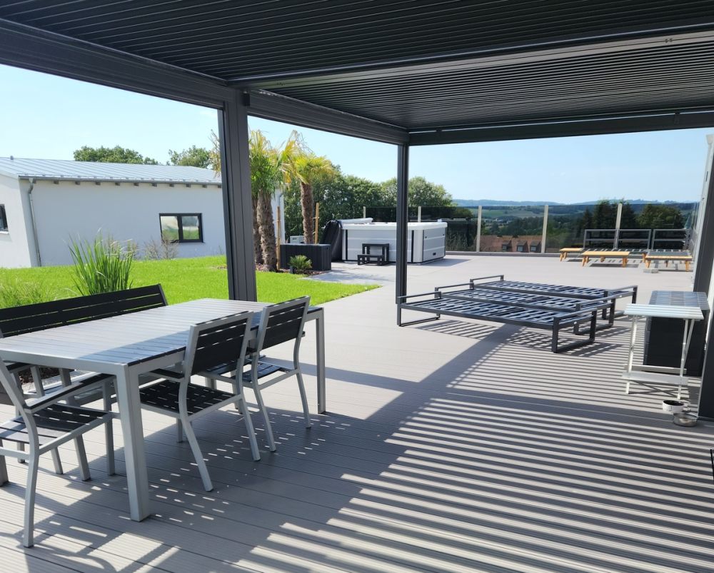 Ersparen Sie sich den Baustress! Neuwertiges modernes Zweifamilienhaus im Neubaugebiet in Waldthurn