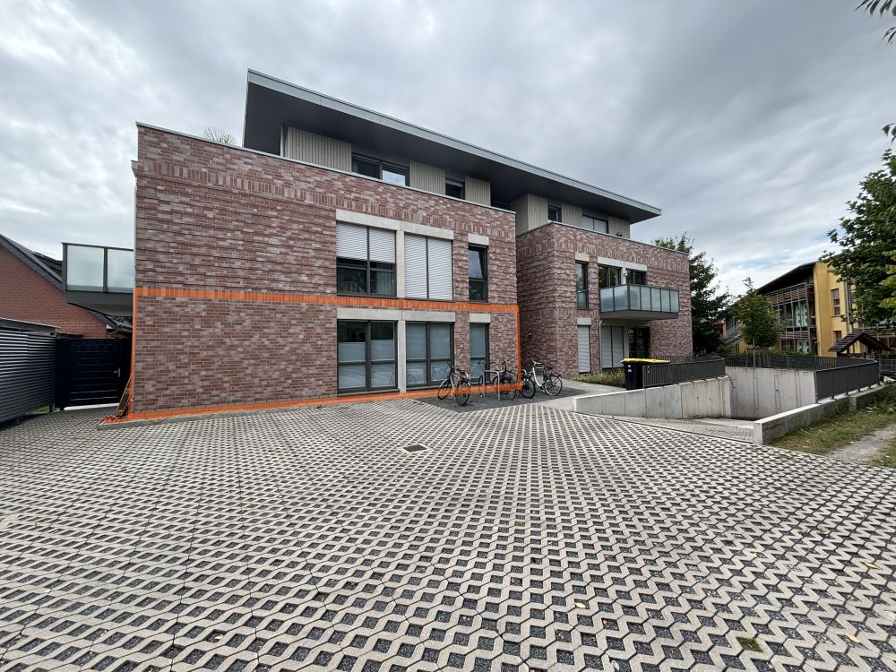 Modern & barrierefrei!
4-Zimmer-Wohnung mit Tiefgarage
im beliebten Stadtteil Rheine-Wietesch! (2)