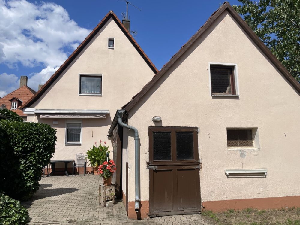 Gemütliches Einfamilienhaus in zentraler Lage von Lichtenau-Immeldorf!