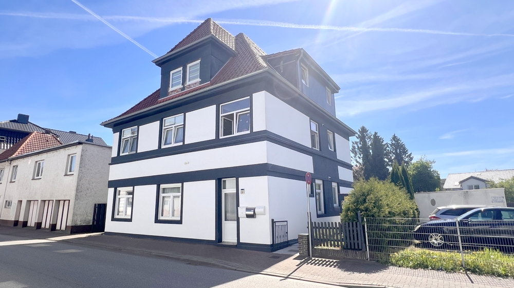 Charmantes MFH in Brake mit 3 Wohneinheiten und großem Garten – solide Kapitalanlage nahe Jadebusen