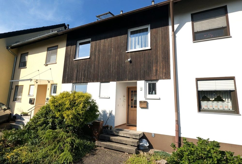 Geräumiges Reihenmittelhaus mit Garage in Schwabach-Limbach – Das perfekte Zuhause für Familien!