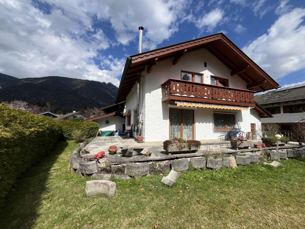 Idyllisch. Bergblick. Charmant.