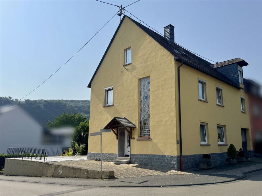 Ehemaliges Winzerhaus mit viel Platz zum Wohnen und Werken