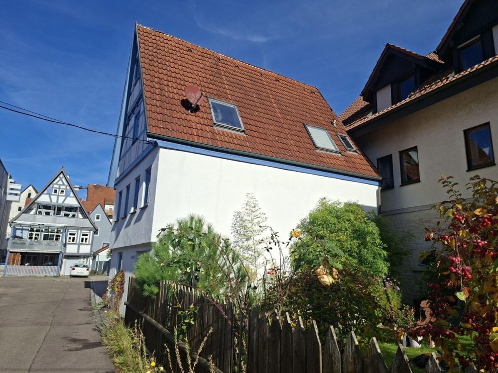 Renoviertes Fachwerkhäuschen mit viel Charme in idyllischer Lage sucht neue Eigentümer !