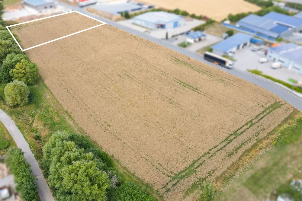 Kompaktes Gewerbegrundstück mit klarer Perspektive – kombinierbar mit Nachbarflächen