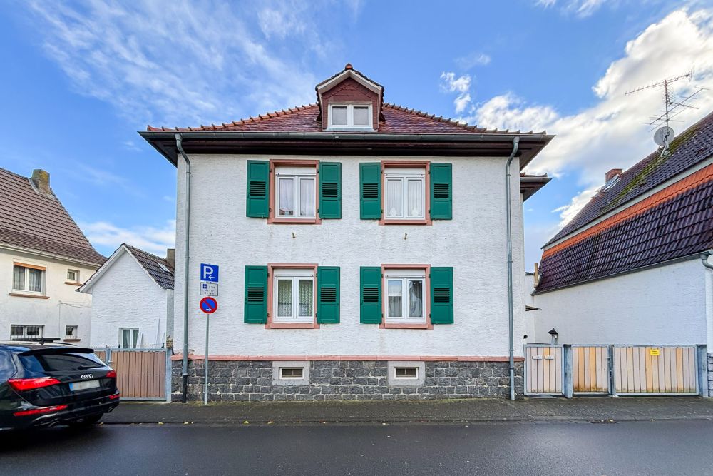 Ein Haus, viele Möglichkeiten – 2-FH mit Potenzial in zentraler und ruhiger Reinheimer Wohnlage
