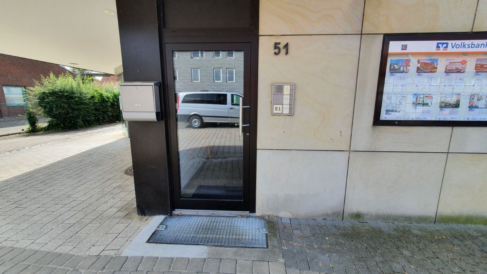 Helle Büroetage mit Dachterrasse