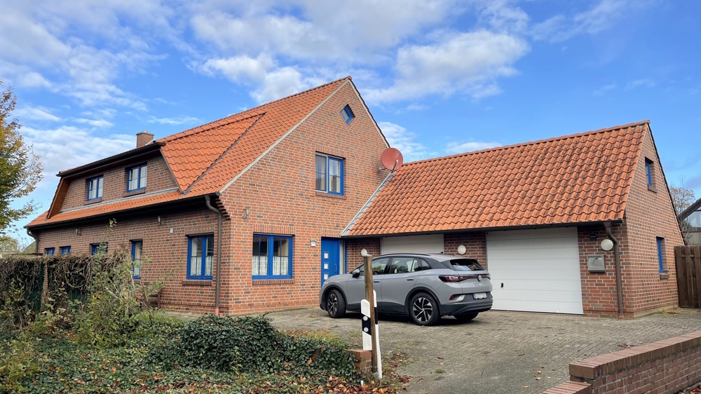 Großzügiges EFH/ZFH mit Doppelgarage in ruhiger und zentrumsnaher Sackgassenlage von OL-Osternburg