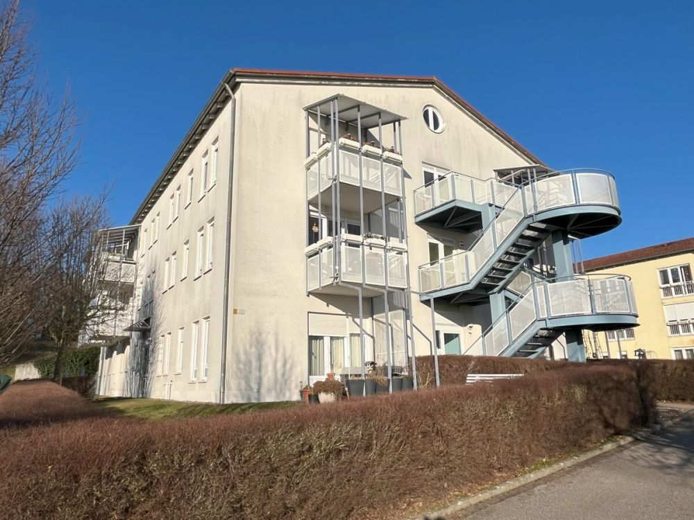 Eine gute Adresse für Ihr Geld: Senioren-Wohnung in Leutershausen! (2)