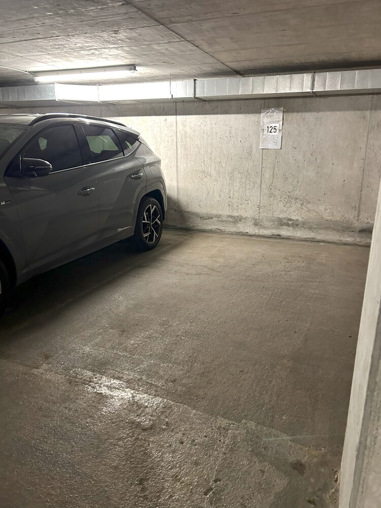 Tiefgaragenstellplatz in Bad Neustadt zu vermieten!