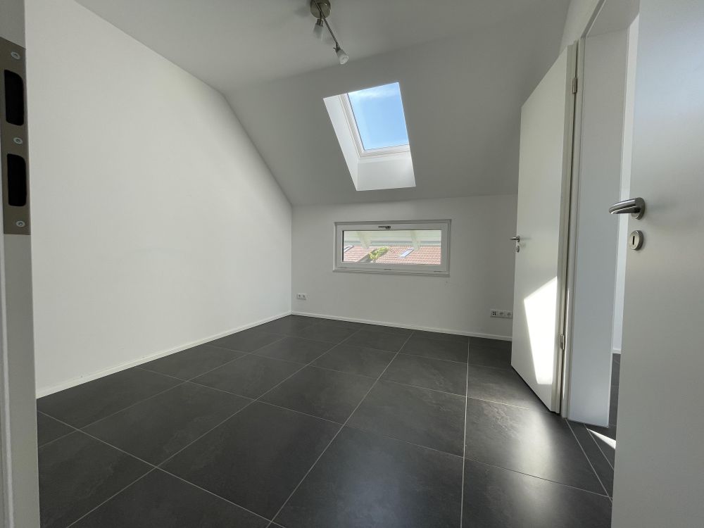 FREI: NEUWERTIGES MARKEN-FACHWERK-HAUS