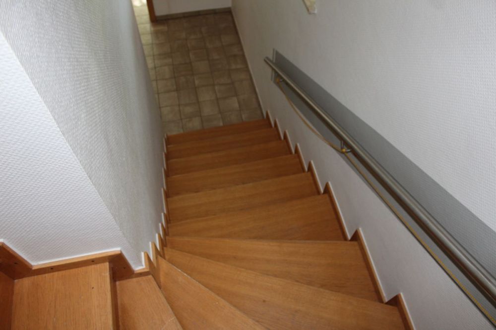 Hofheim-Toplage
Wunderbare Doppelhaushälfte mit Einliegerwohnung